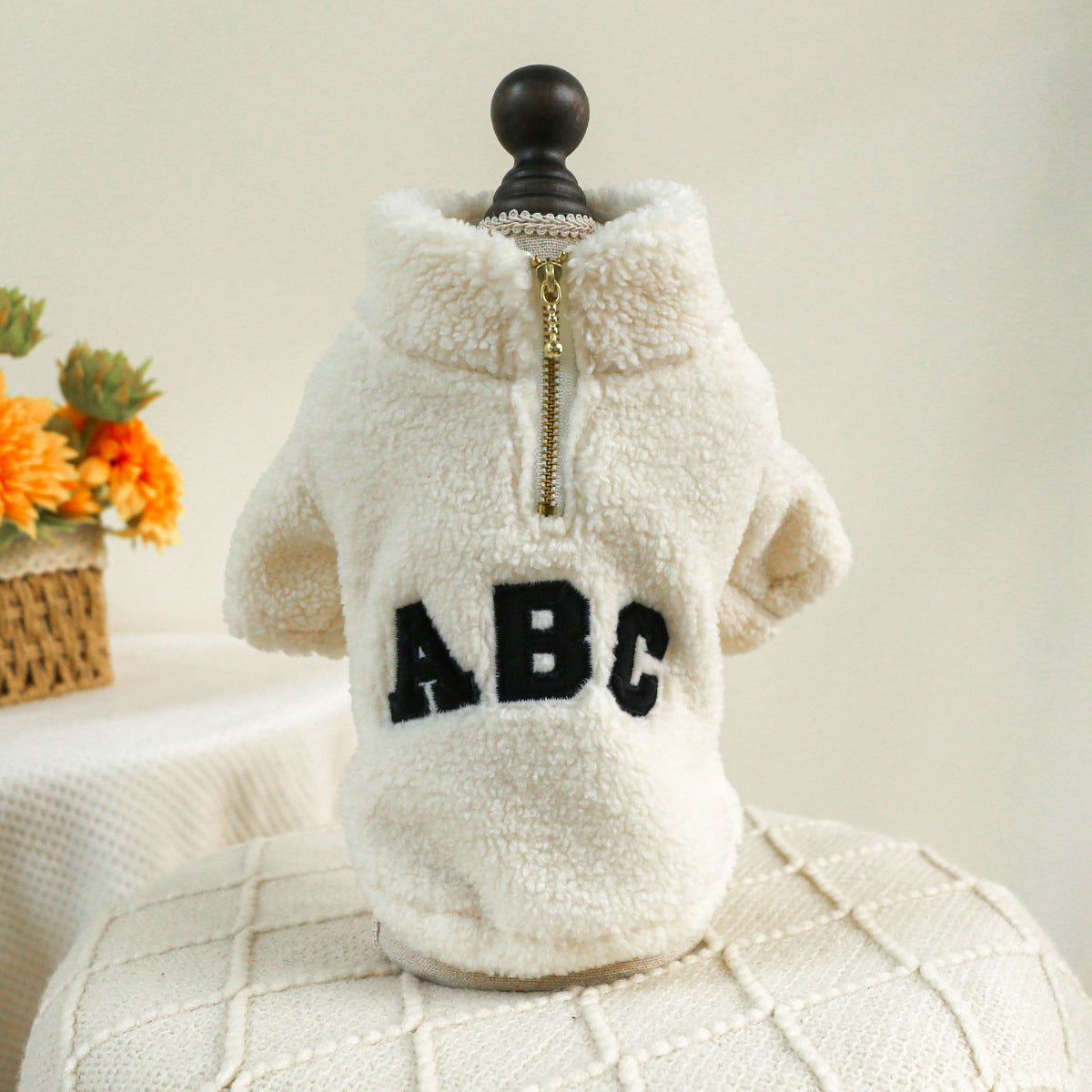 Flauschige ABC Reißverschlussjacke