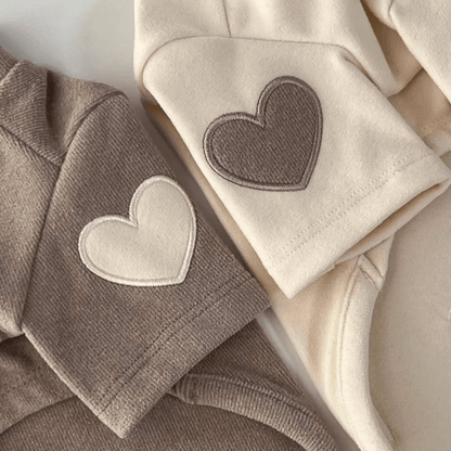 Cozy Heart Sweater - PawPlaza