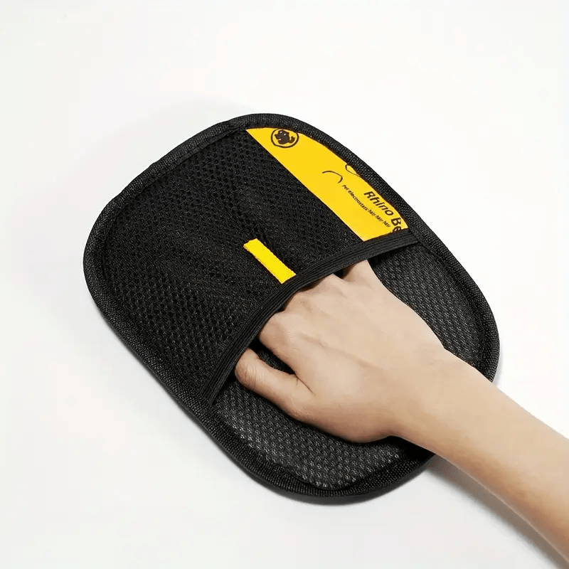 FurTech™ Smart Grooming Gloves - PawPlaza