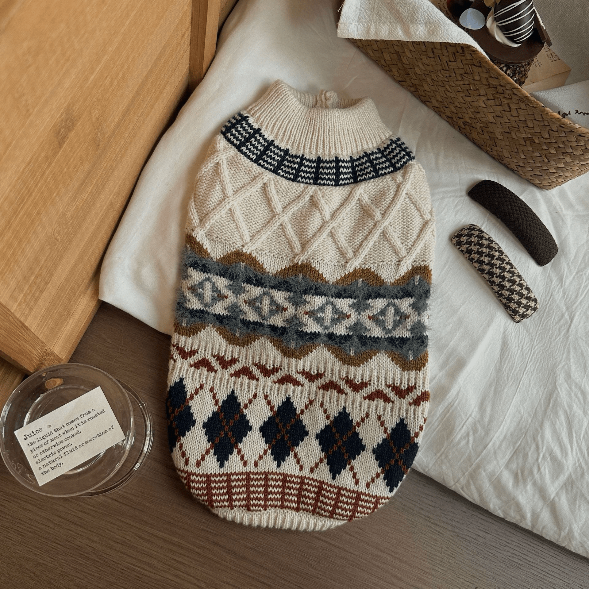 Handmade Diamond Winter Sweater - PawPlaza